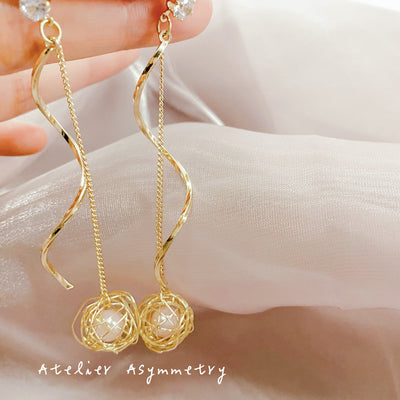 Wire Pearl Drop Earrings 
