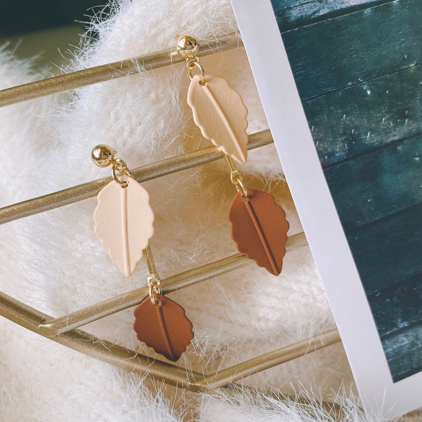 Twin Leaves Drop Earrings 