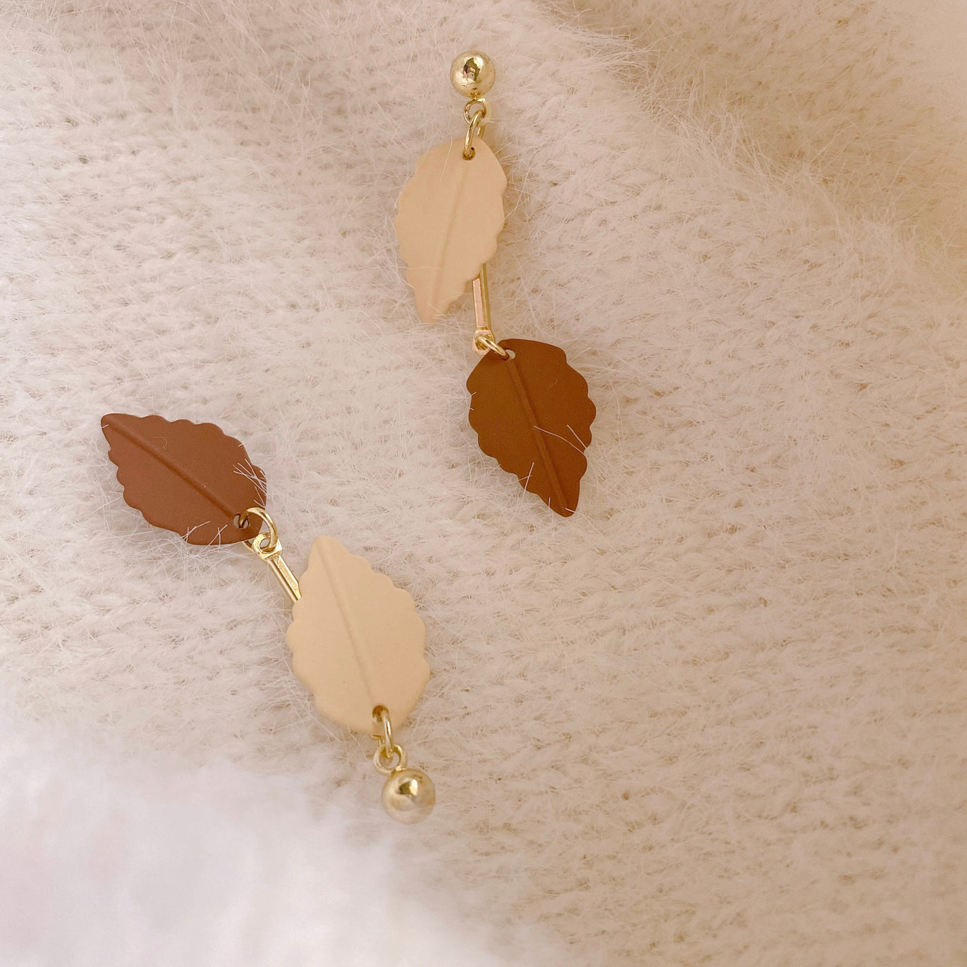 Twin Leaves Drop Earrings 