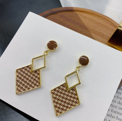 Geometric Brown Checkered Dangle Earrings 