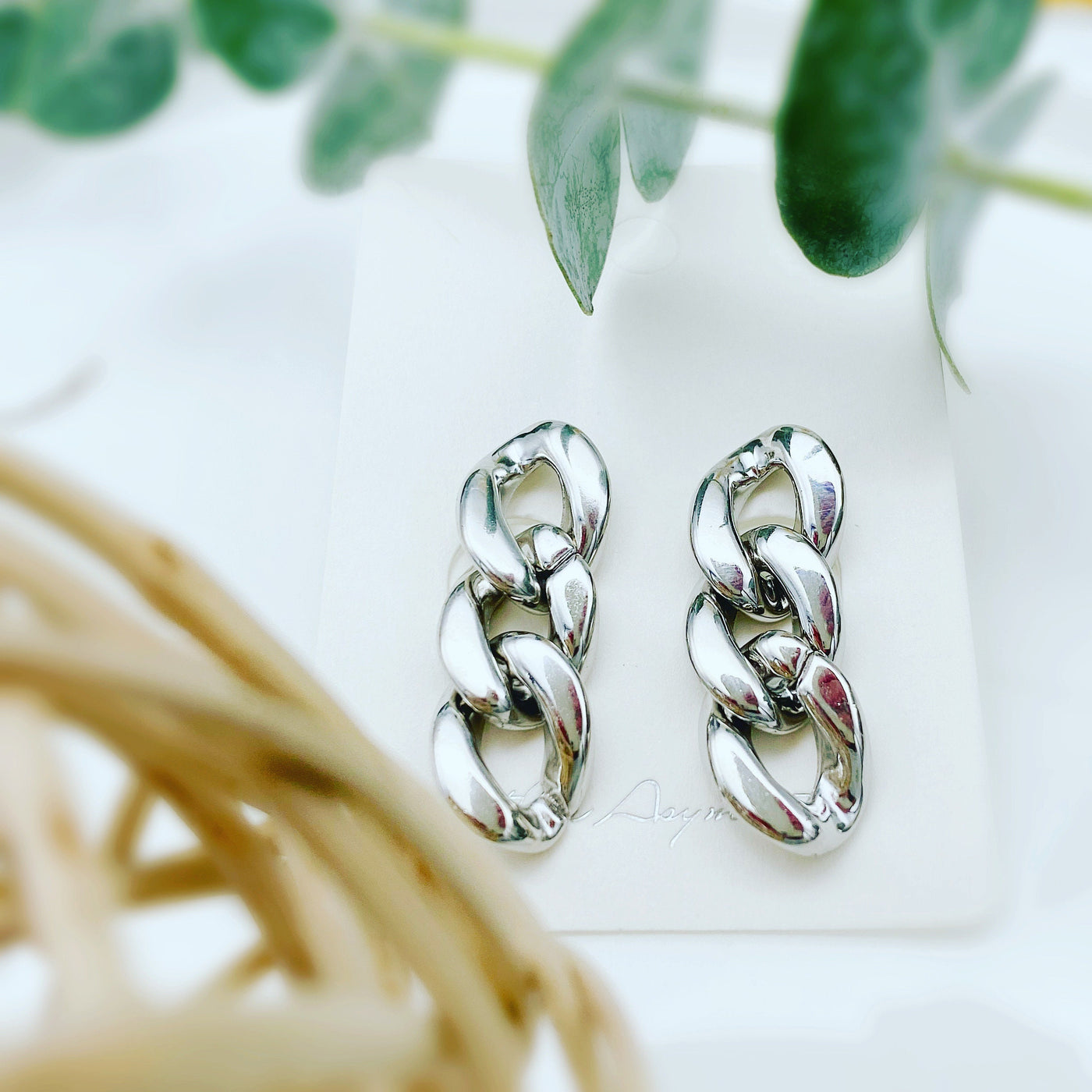 Lightweight Chain Dangle Earrings 