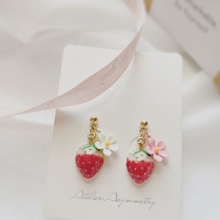 Strawberry Flower Dangle Earrings 